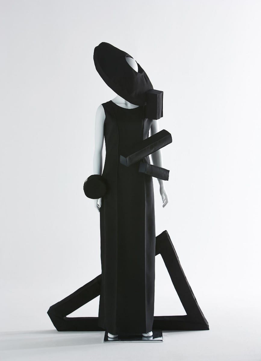 Connecting Borders: Hangeul x Fashion Art